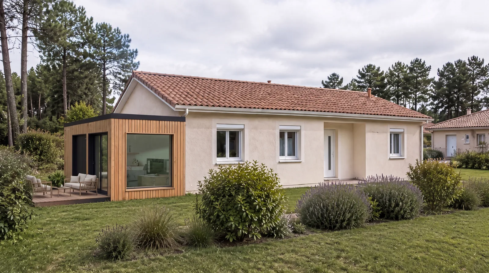 Extension Nido bardée bois sur une maison des Landes